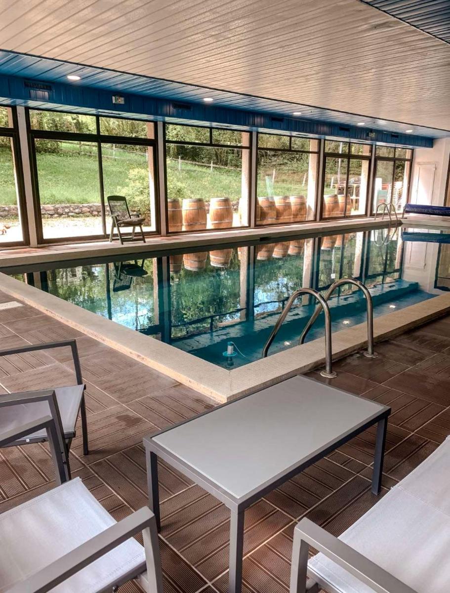 Suitetrails - BRIT HOTEL DU LACA - Capvern