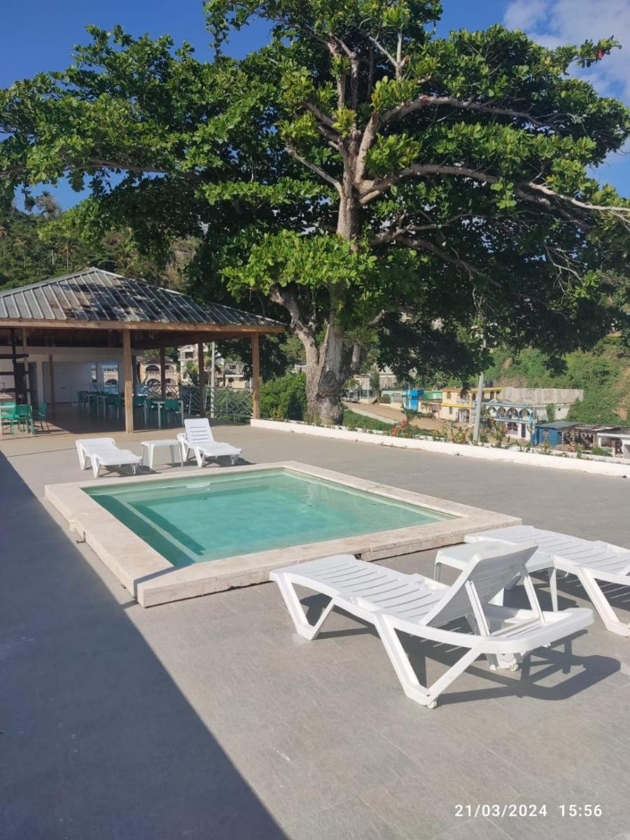 Samaná Suites Hotel by Croma - Housity