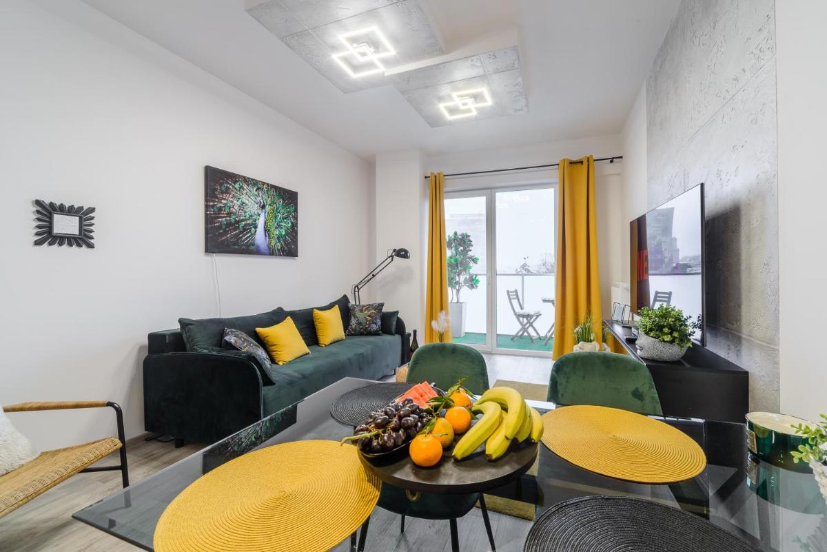 Lumina apartments with parking near Atlas Arena - Housity