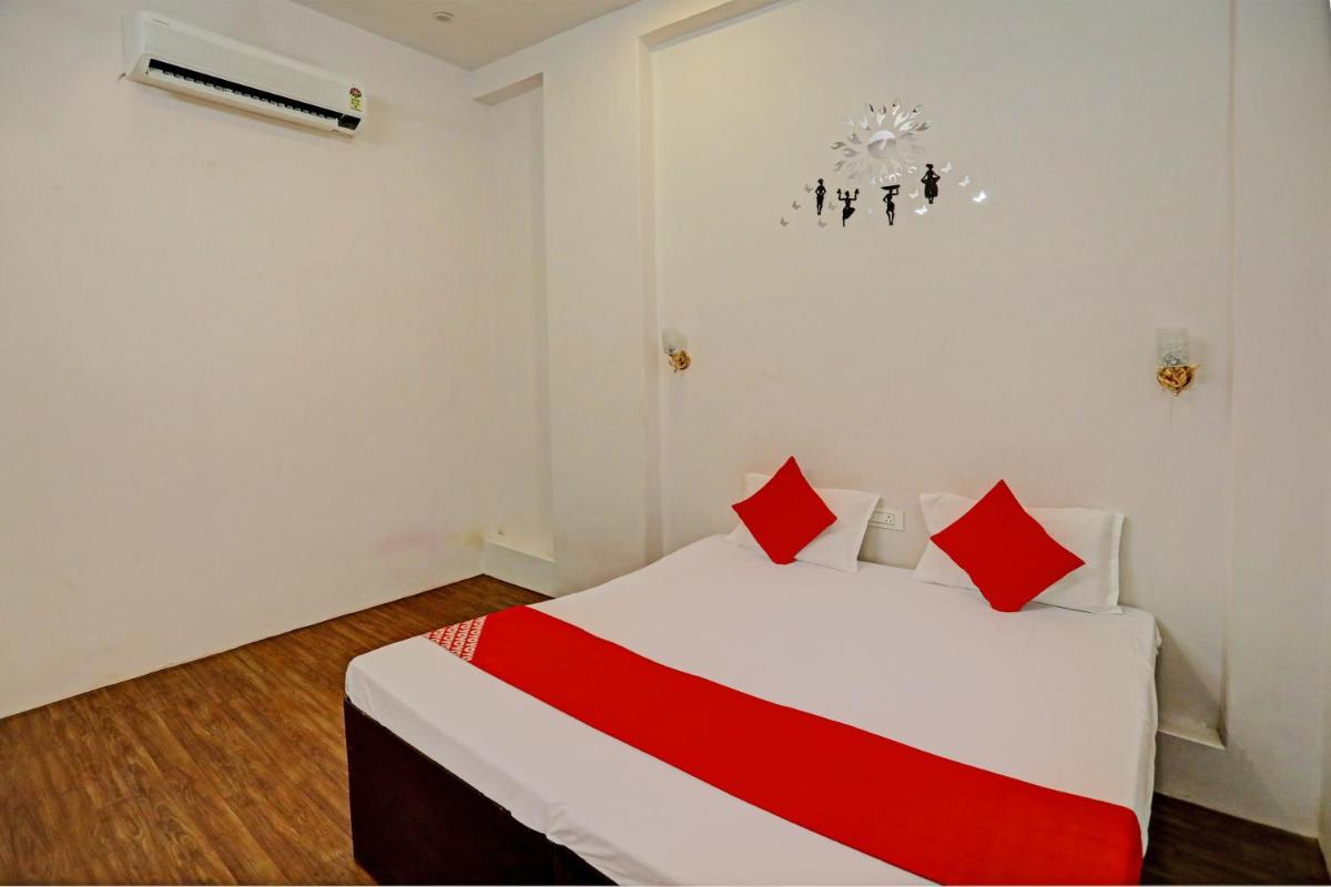 OYO Flagship Shri Ganga Kashi Dham - Housity