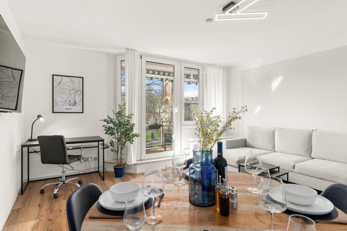 BLU APARTMENT -modern interior design in city centre- close to HBF & Uni - Housity