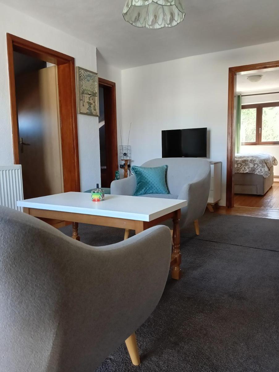 Apartman "EM" - Housity