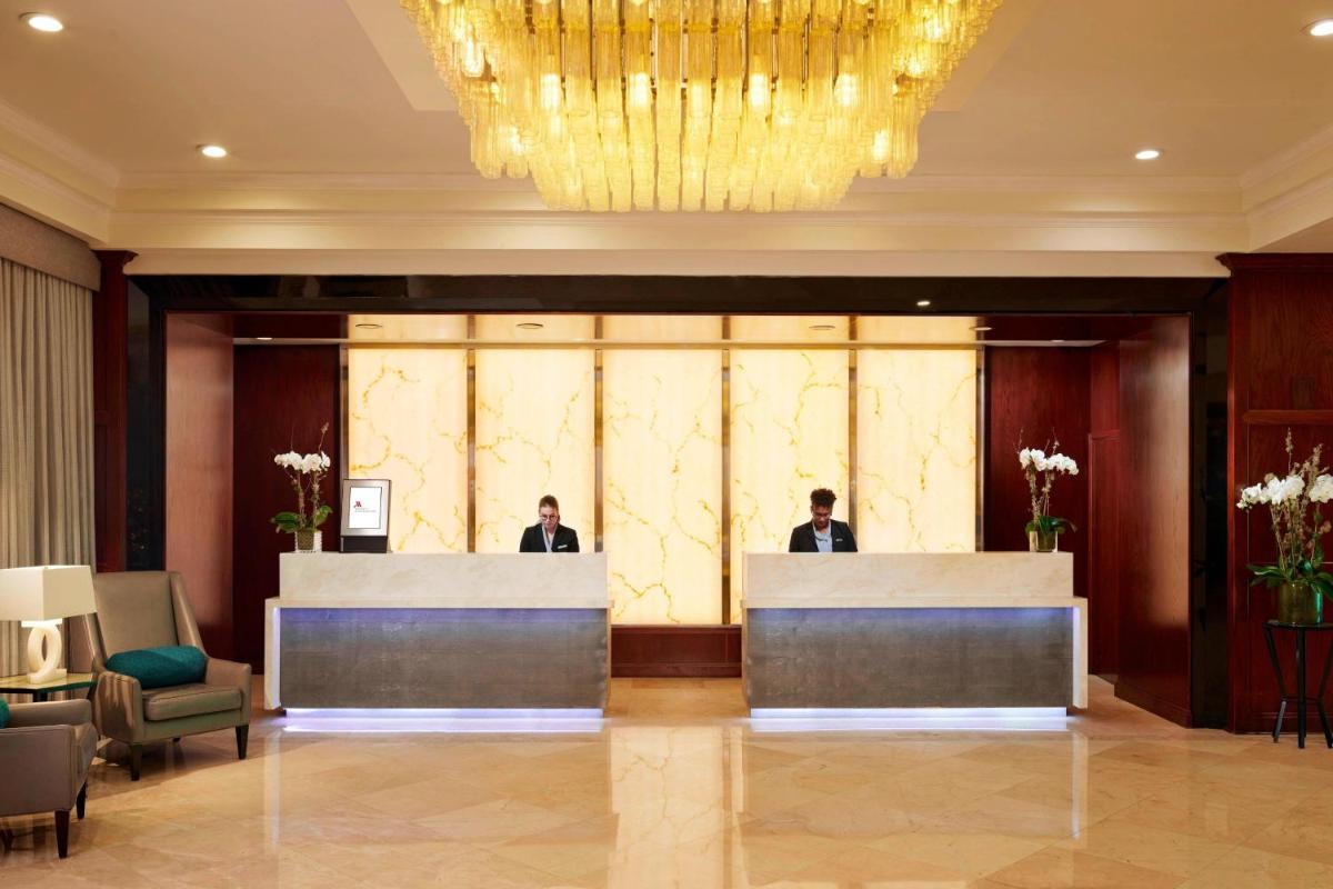 Miami Marriott Dadeland - Housity