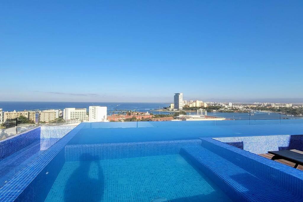 Zoho 603 Gorgeous Ocean View Apartment by Moikkarentals - Hizvo