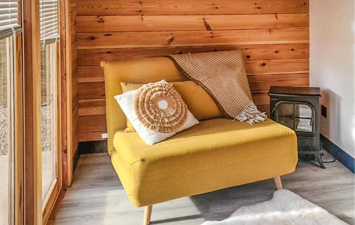 Stunning Home In Le Luc With Wifi - Housity