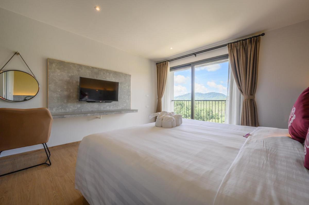 Tour De Phuket Hotel - SHA Plus - Housity