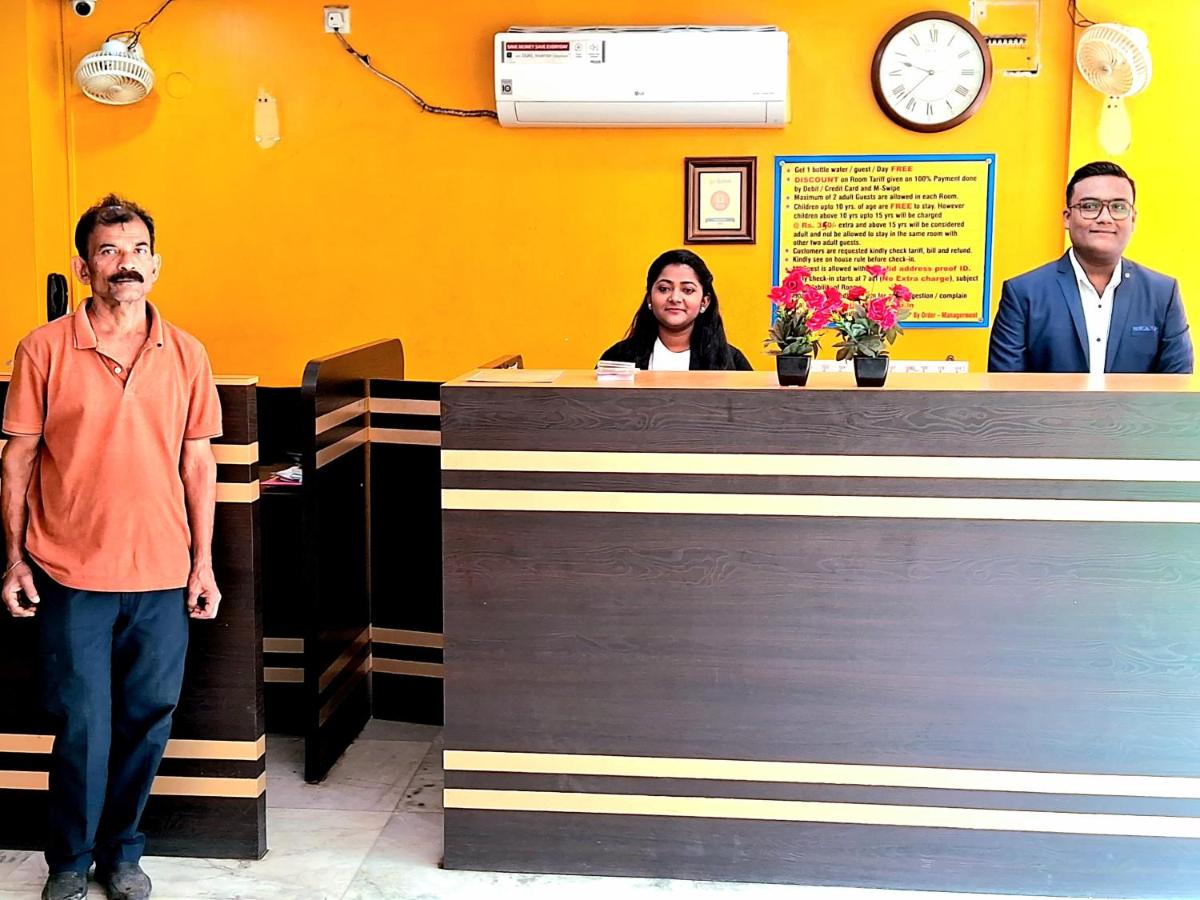 Janata Hotel - Housity