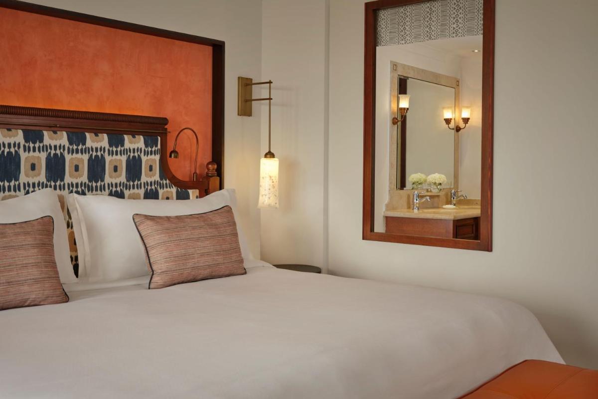 Cama o camas de una habitación en Castillo Hotel Son Vida, a Luxury Collection Hotel, Mallorca