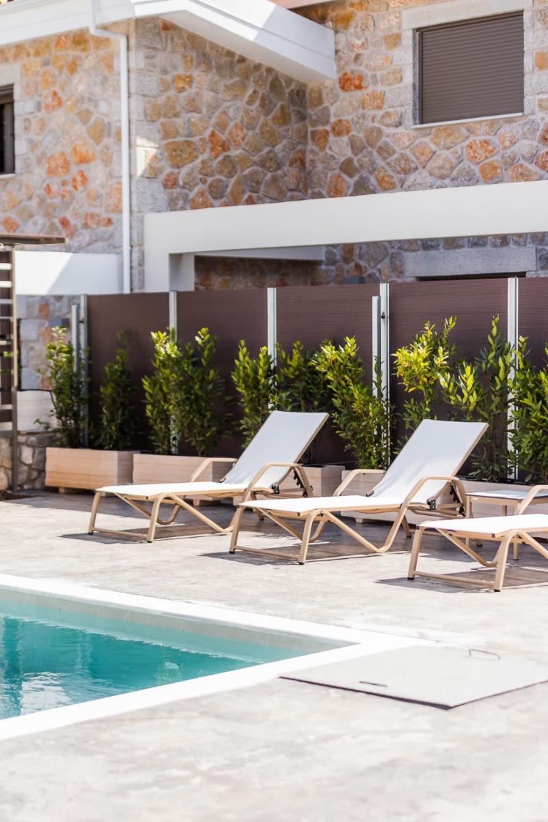 Stone &amp; Sea Villas - Housity