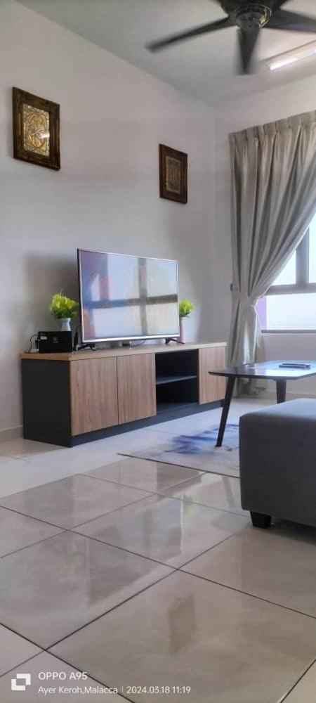 Hana Homestay The Heights Residence - Housity