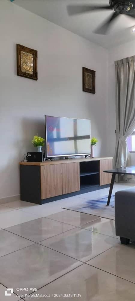 Hana Homestay The Heights Residence - Housity