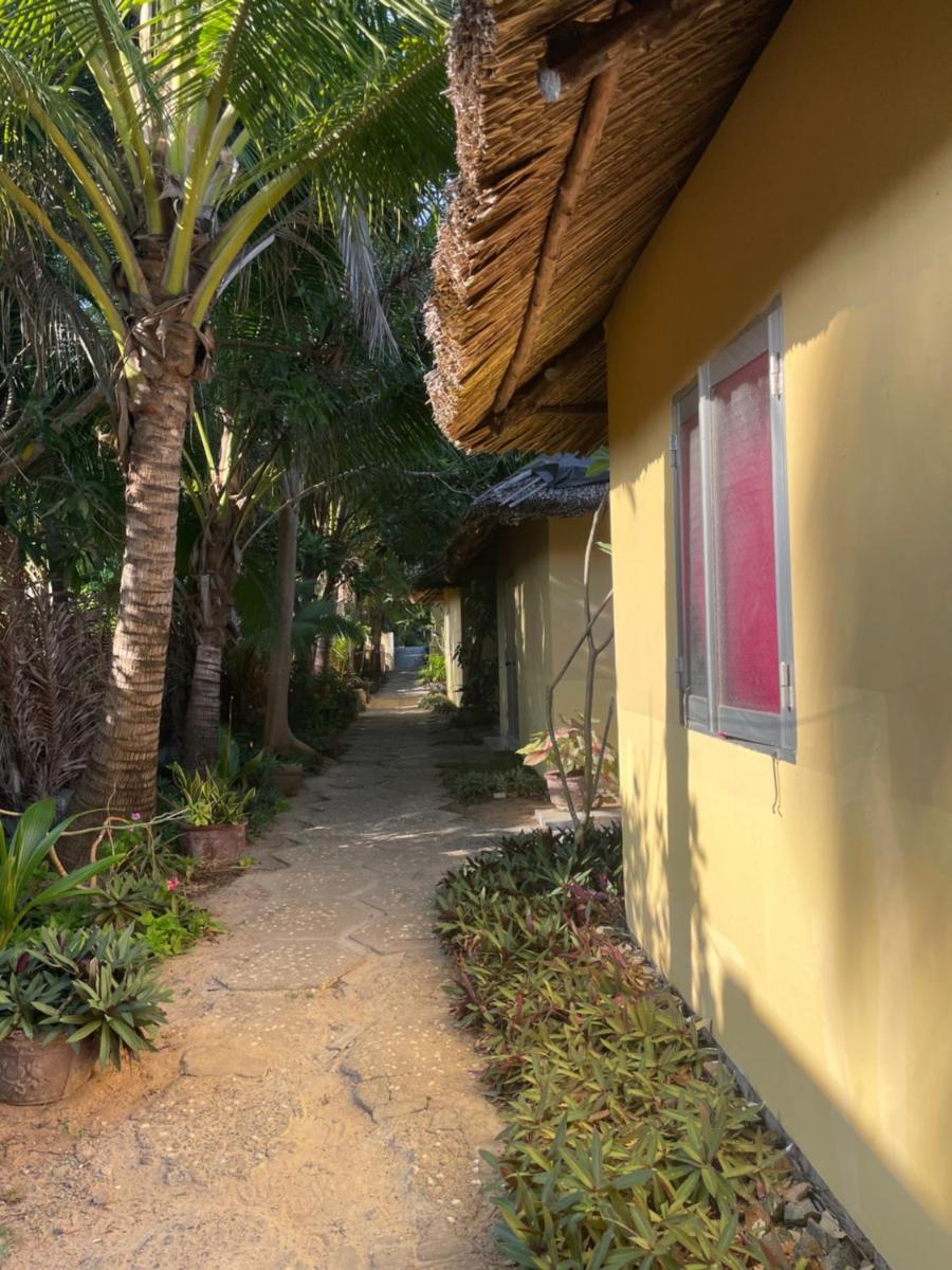 Thuy - Gunter Garden Bungalow - Housity