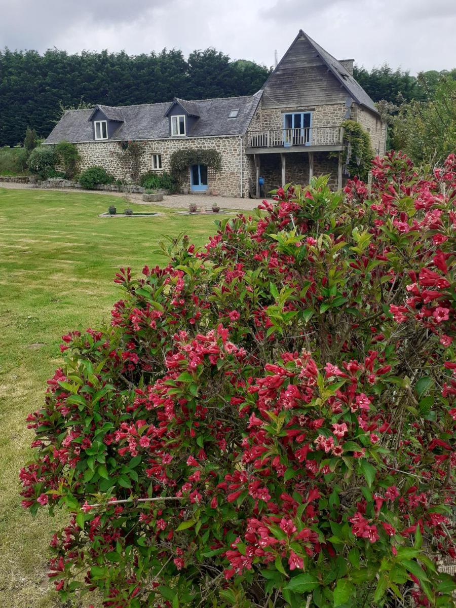 Les Touches - Housity