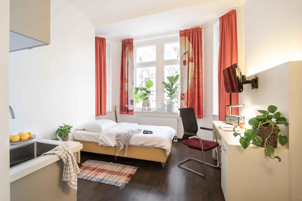 THE BERLIN HOUSE - Housity