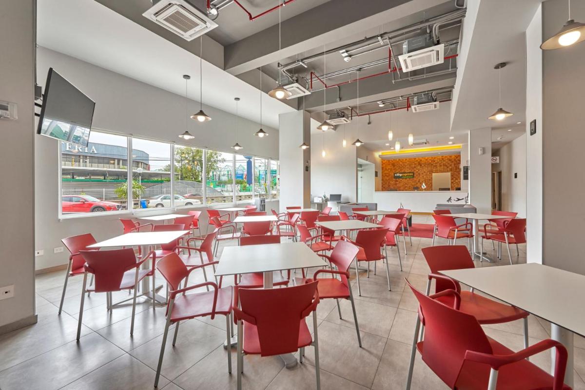 City Express Junior by Marriott Puebla Angelopolis - Housity