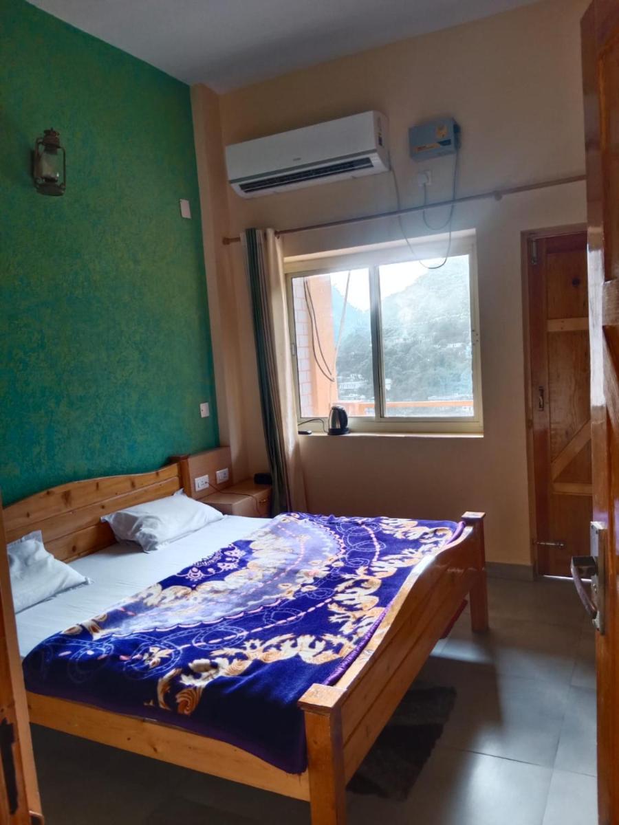 Hotel Holidays Home - Housity