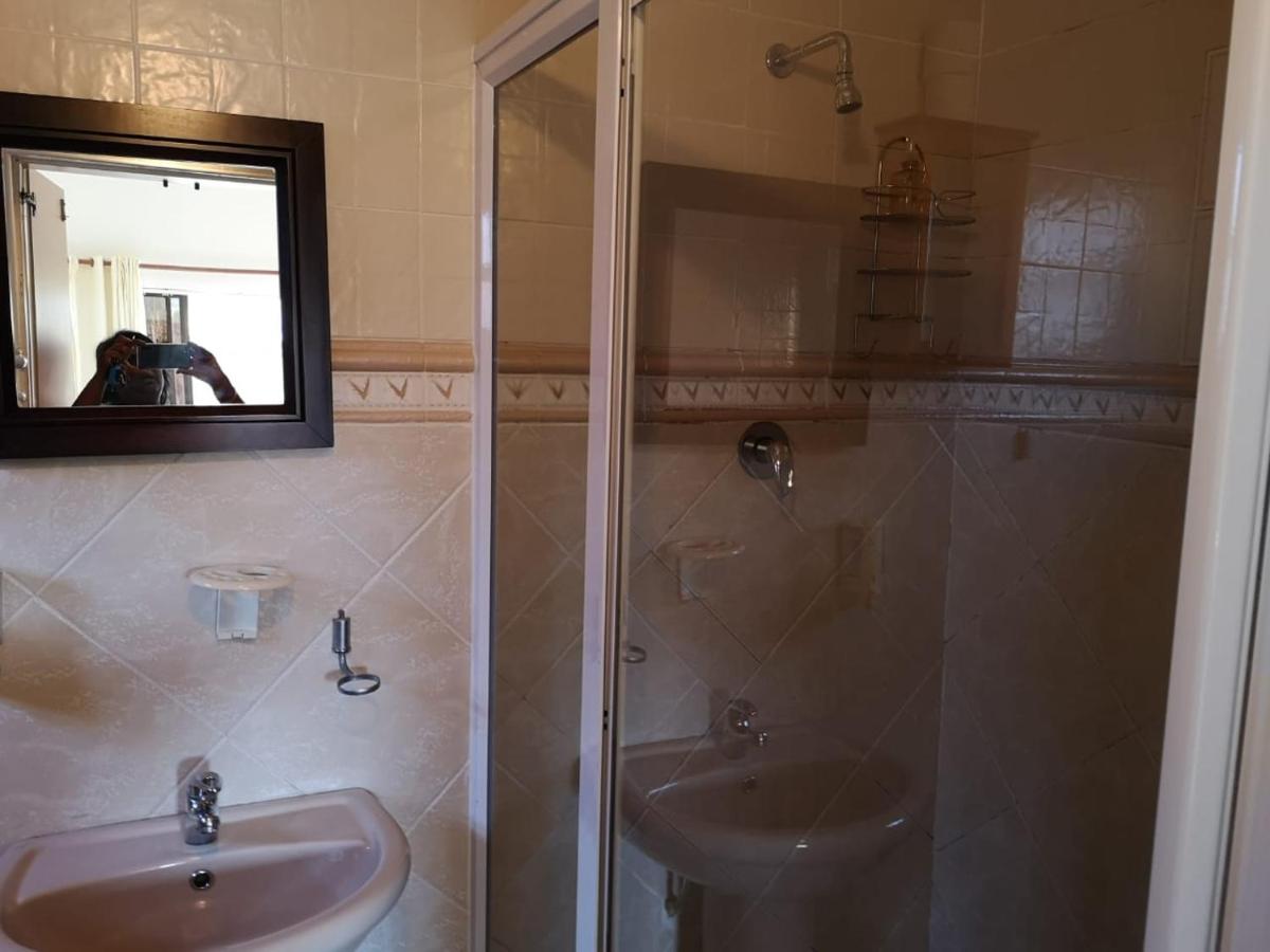 Dolphin Coast B&B / Self catering - Hizvo