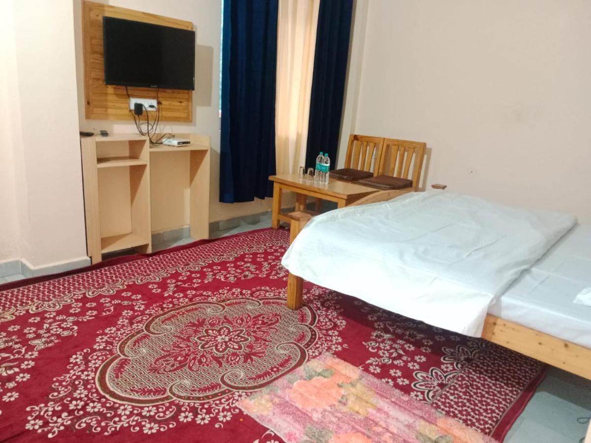 Hotel Holidays Home - Housity