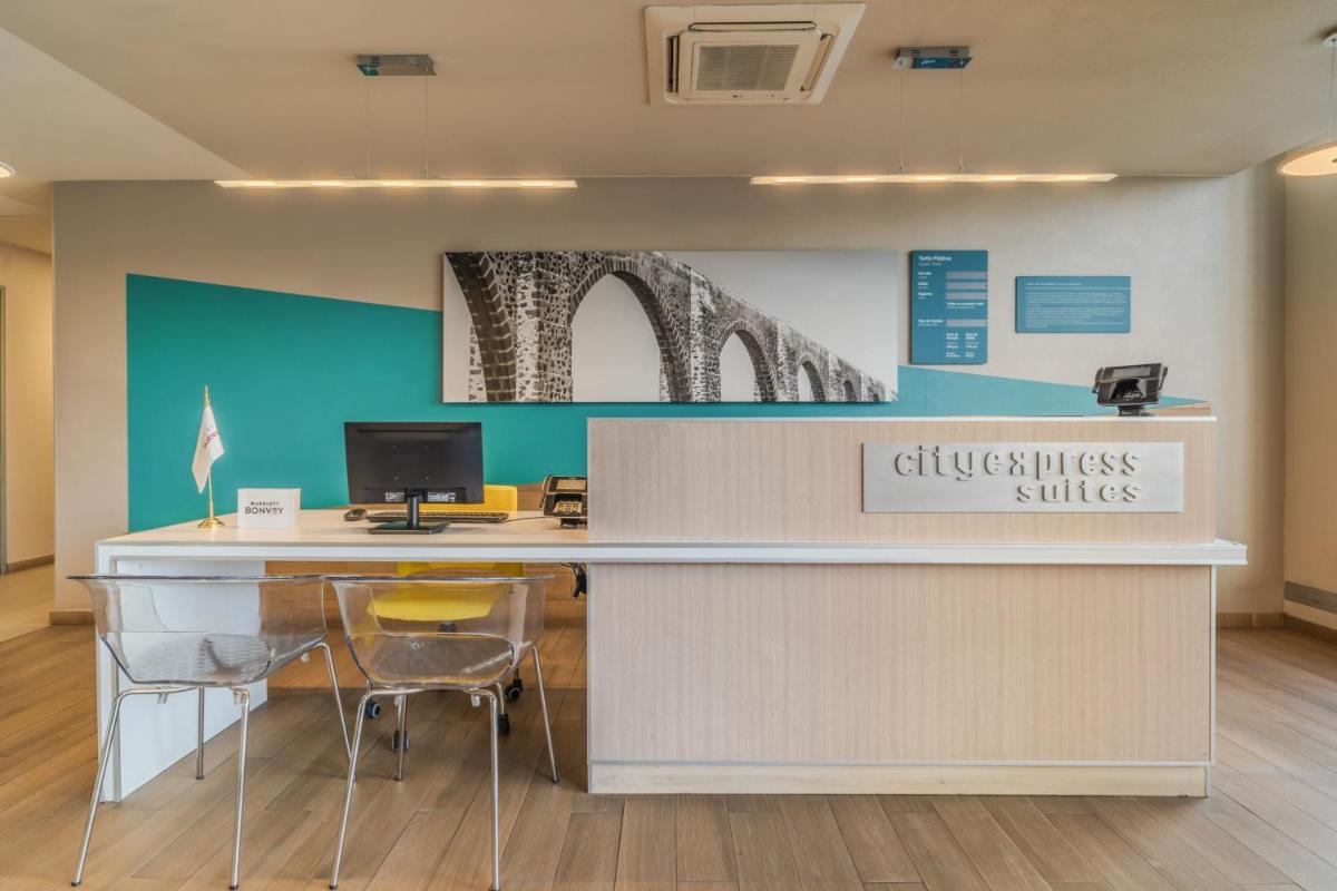 City Express Suites by Marriott Queretaro - Housity