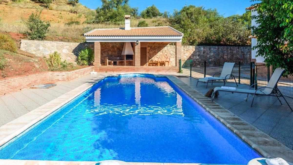 Villa El Terral Riogordo by Ruralidays - Housity