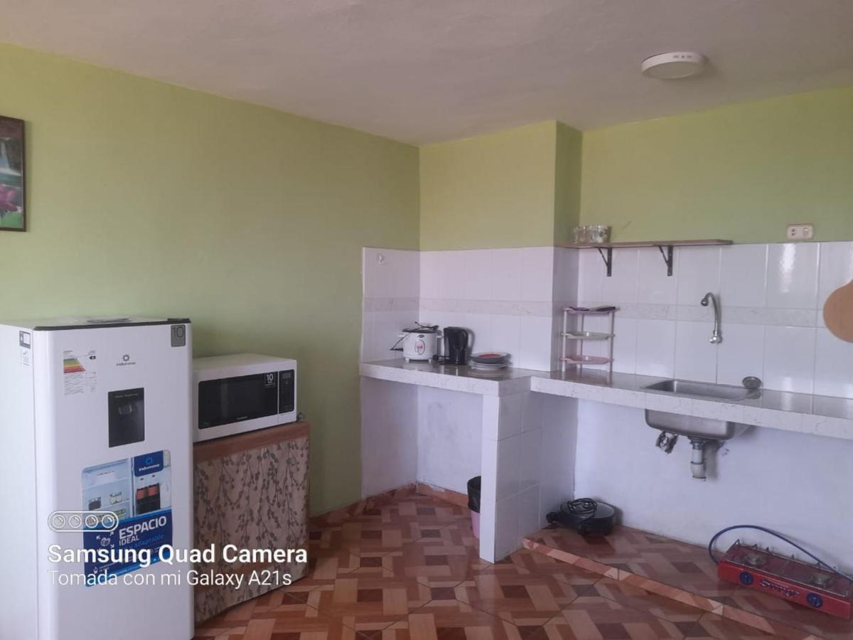 401 Piso 4 Independiente, TV, agua caliente - Housity
