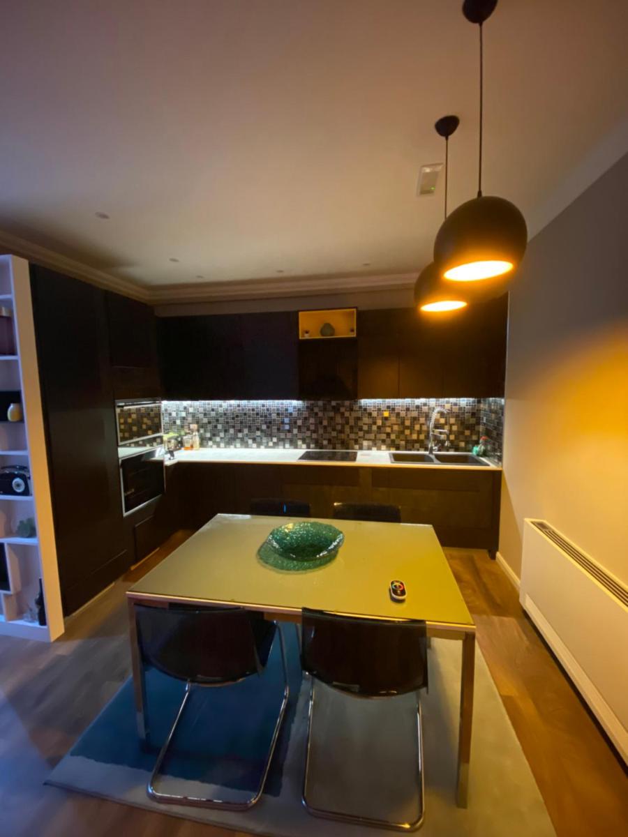 Luxury Tirana Apartment - Housity