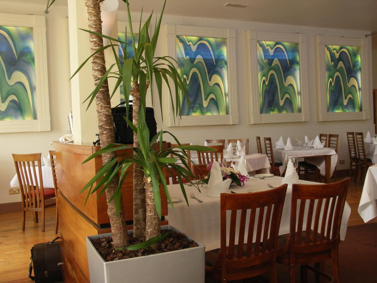 Woodlands Hotel & Leisure Centre - Housity