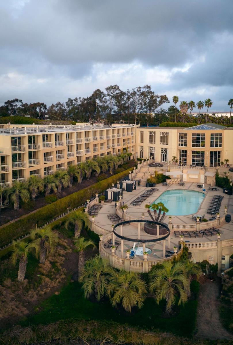 Hilton La Jolla Torrey Pines - Housity