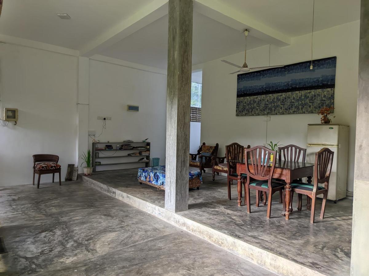 Hikkaduwa River Cottage - Housity