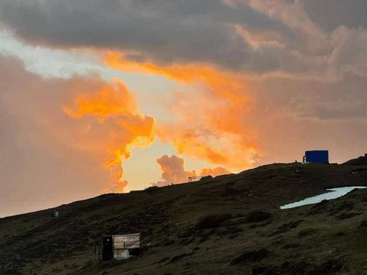 Lambhari view cafe & clamping - Housity