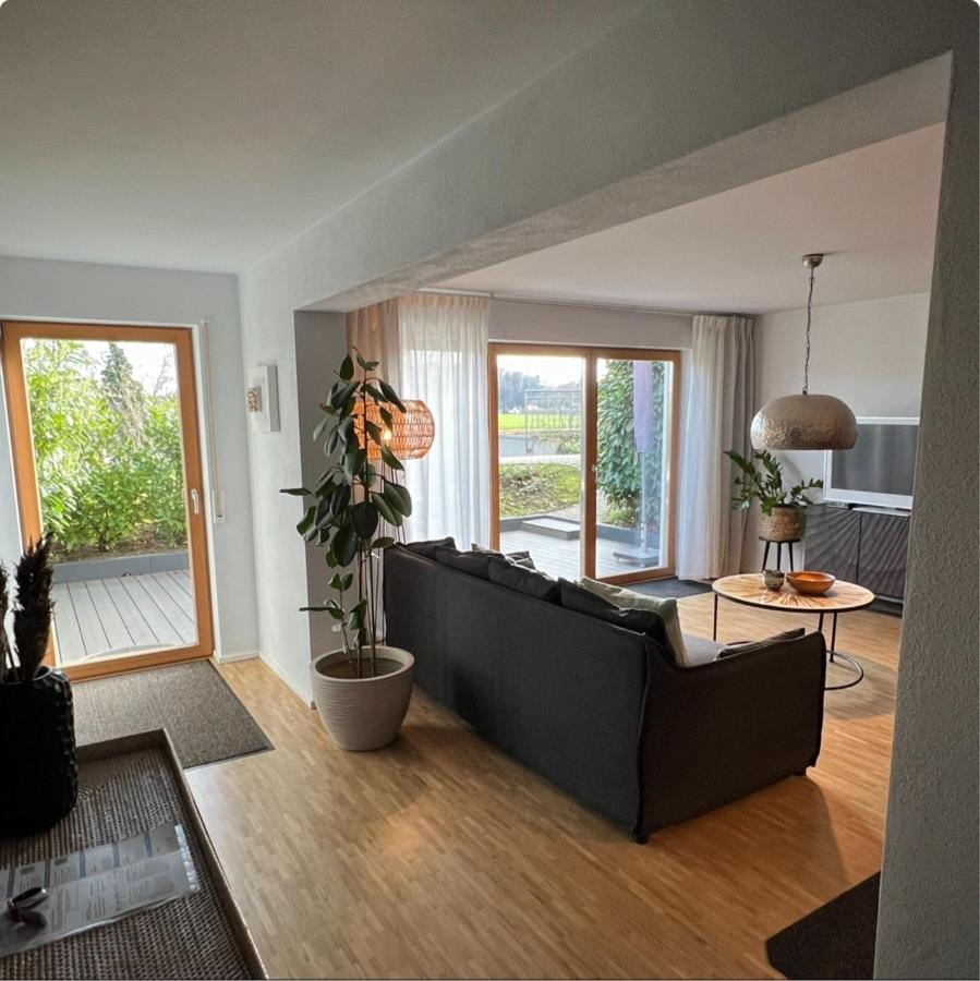 Fewo Spectrum - Housity