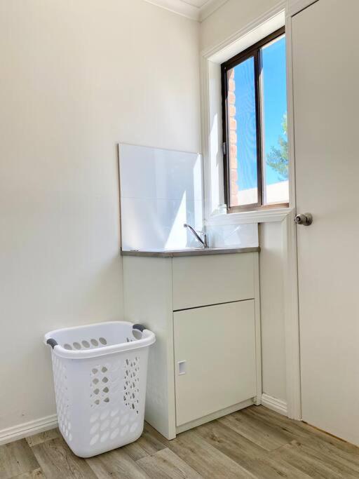 Near Murray River - A Lovely Holiday Unit in Moama - Housity