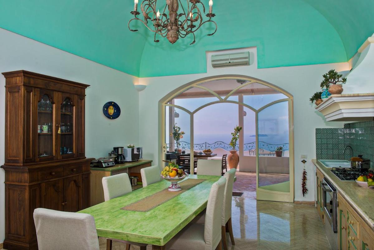 Villa Santa Chiara Positano Suites - Housity