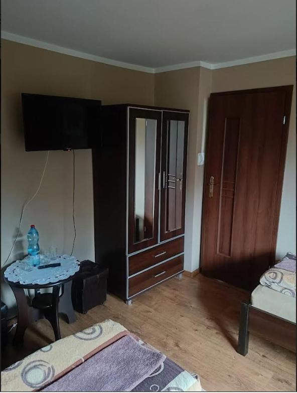 Antonówka pod Dudziarzem - Housity