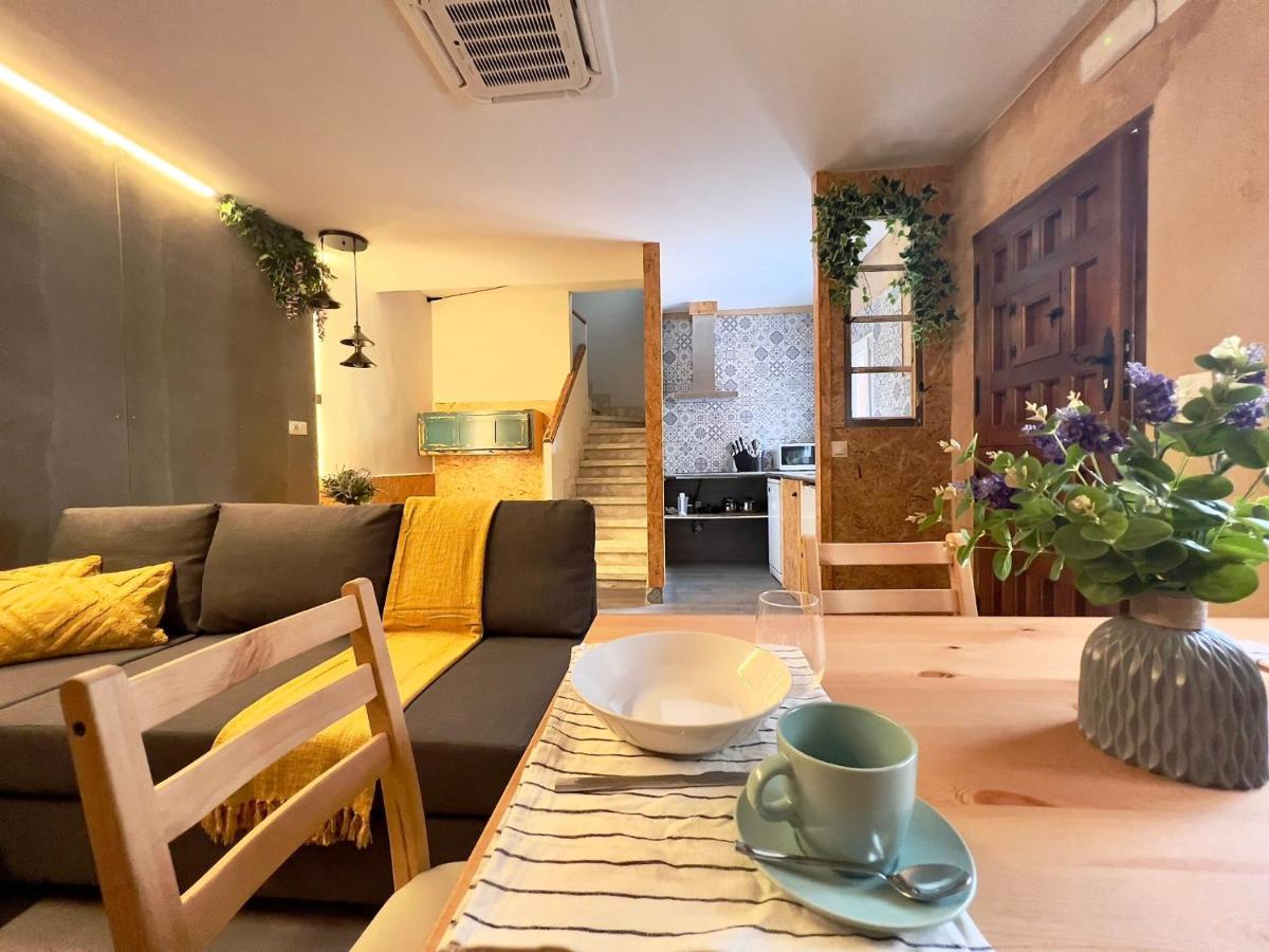 Apartamentos Turísticos Juego de Cañas - Housity