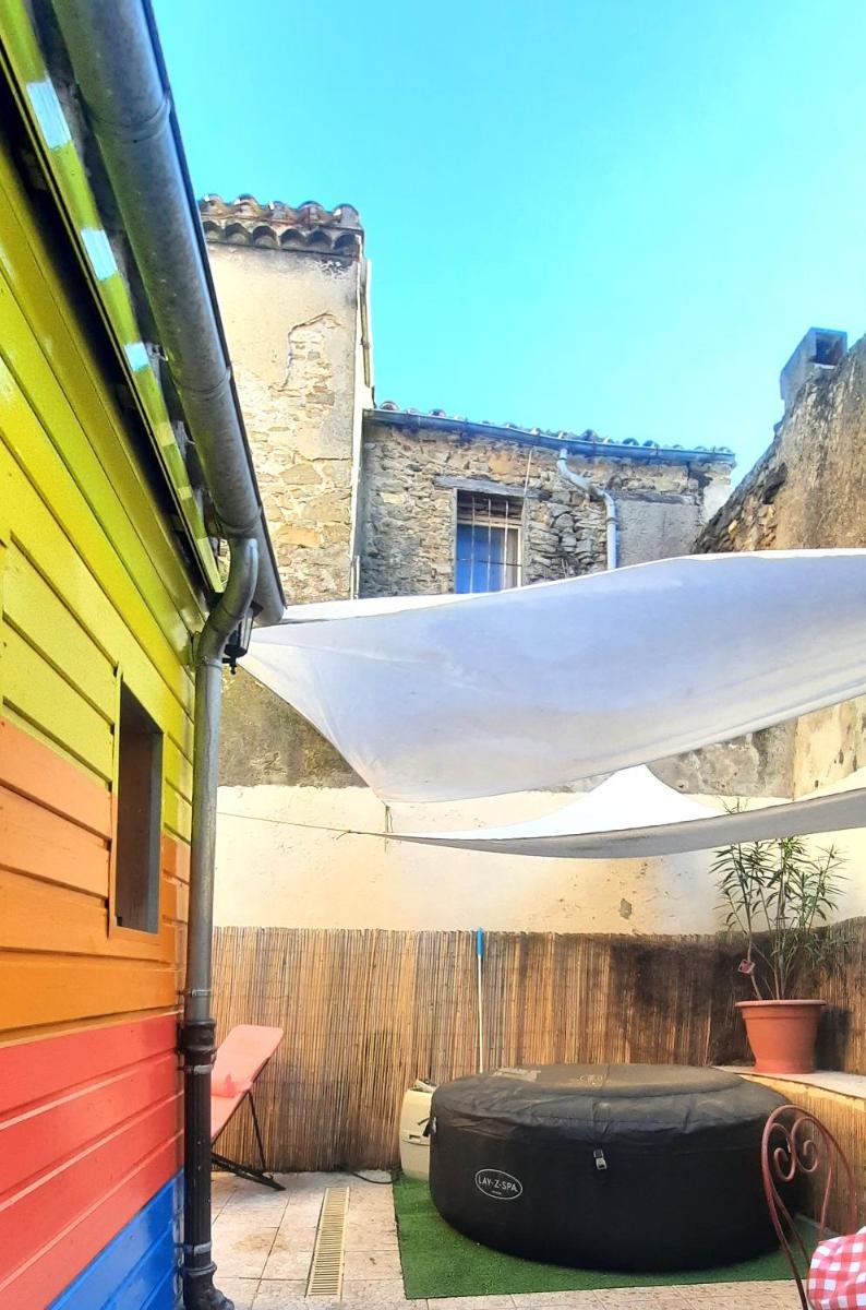 Le 100 - Housity
