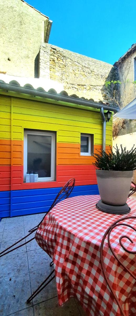 Le 100 - Housity