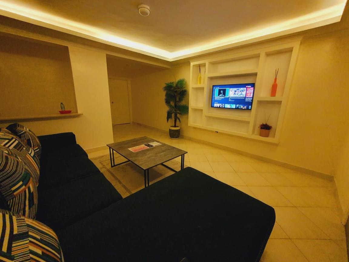 COMFORT E SUITES - Housity