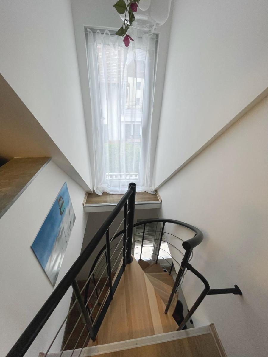 Apartma Tonii - Housity