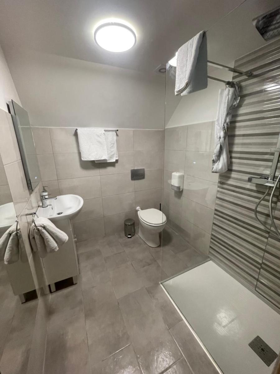 Apartma Tonii - Housity