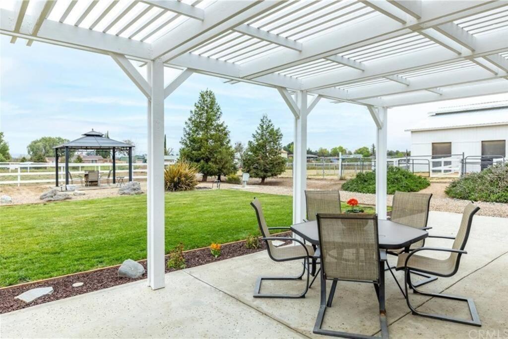 Our Farmhouse, Our Place: Cozy and Cute homestead! - Housity