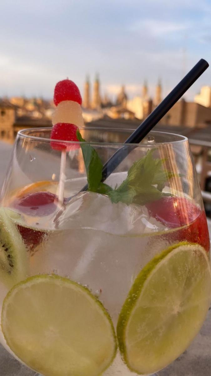 Bebidas en Aparthotel Los Girasoles