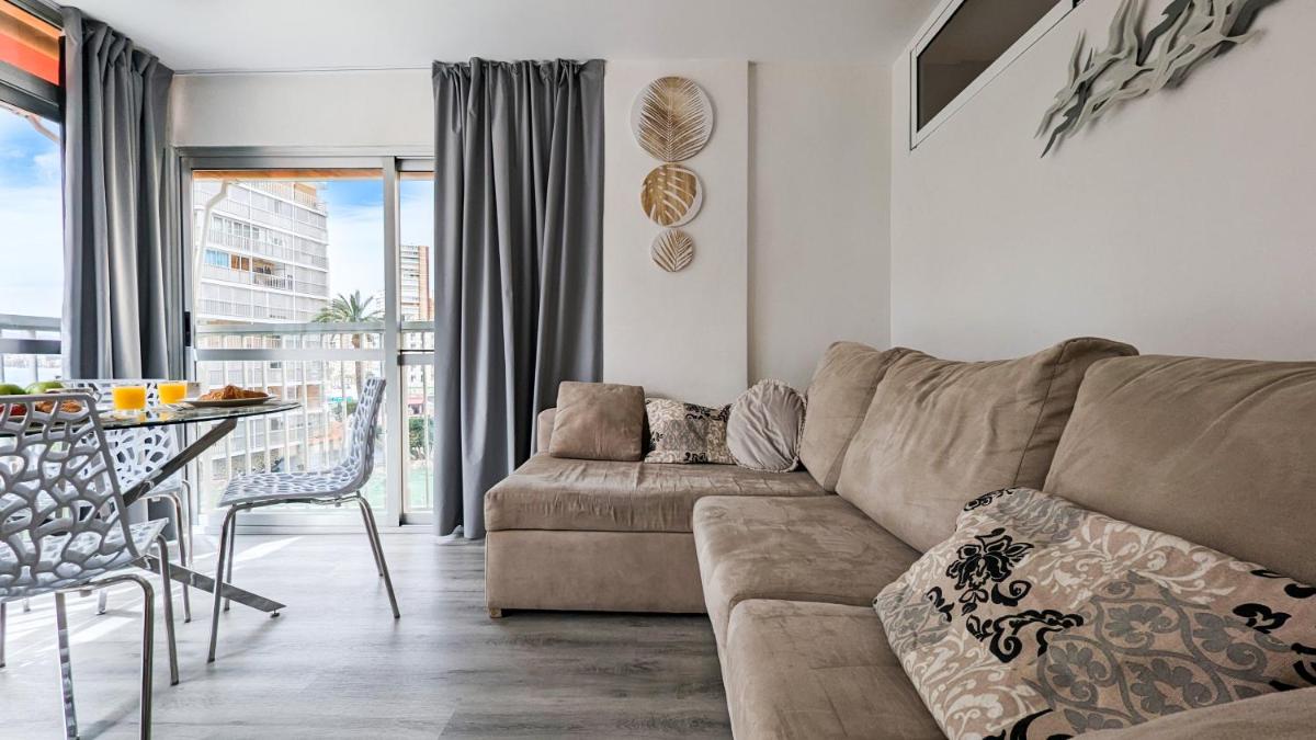 CARABELAS Levante beach apartment - Housity