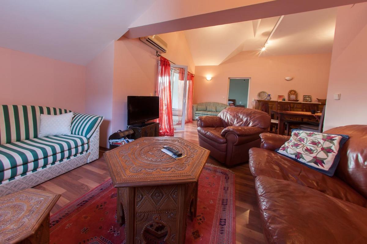 Guesthouse Hortenzija - Housity