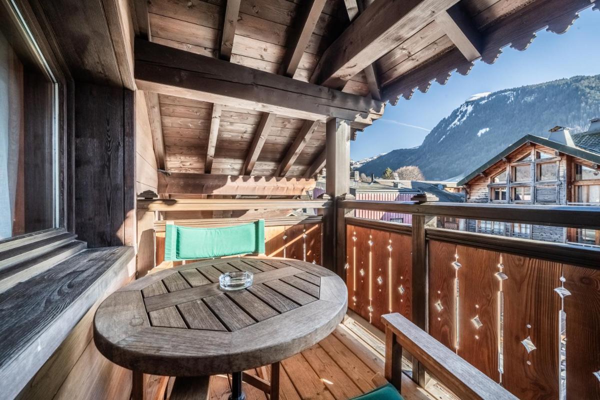 Vue générale sur la montagne ou vue sur la montagne depuis l'hôtel