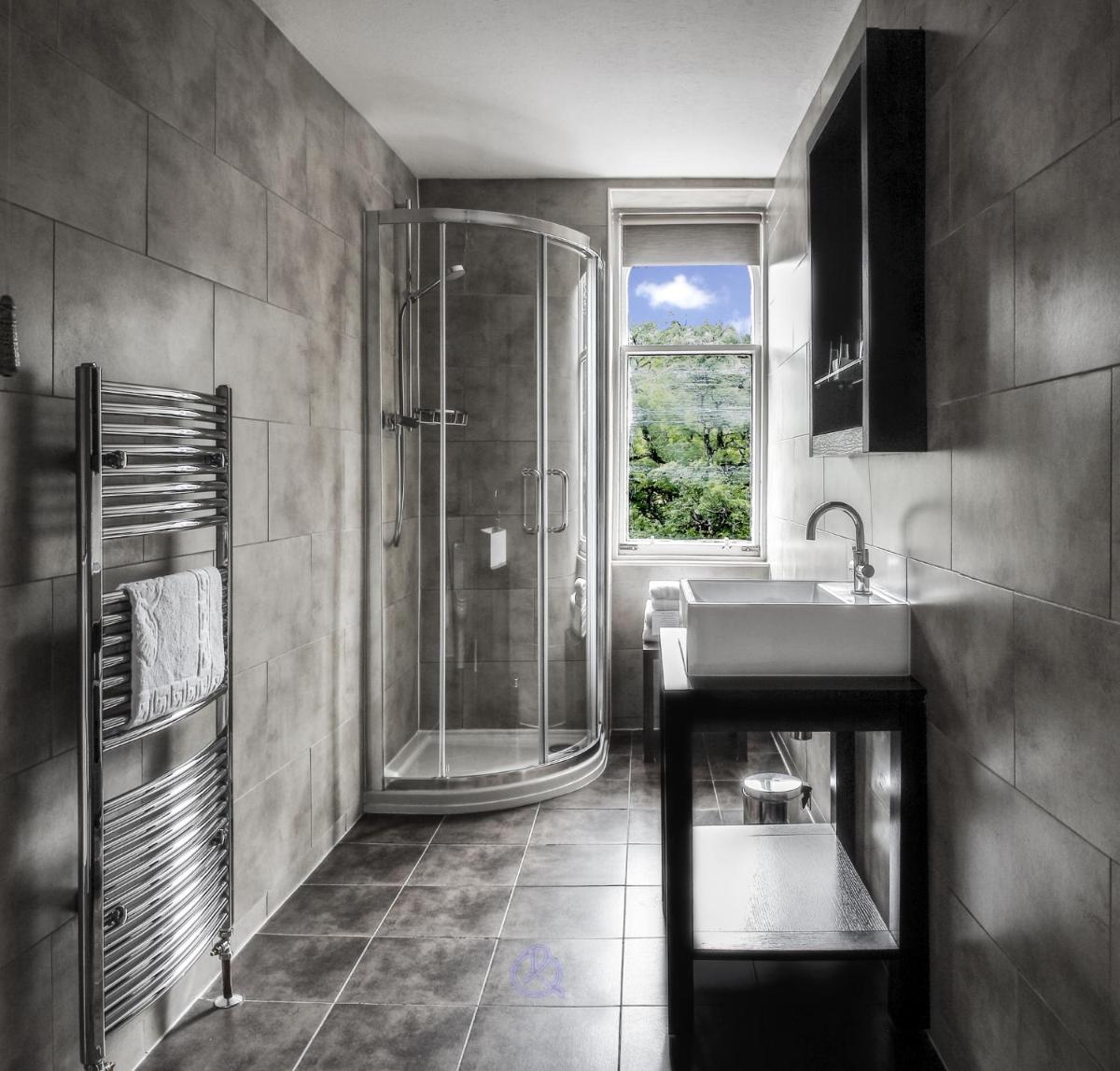 Invergarry Hotel - Housity