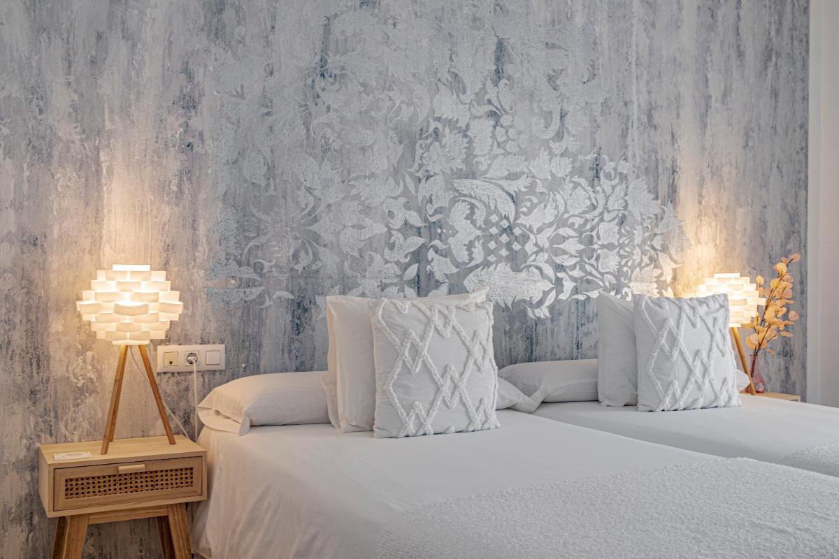 Labreña Hotel - Housity