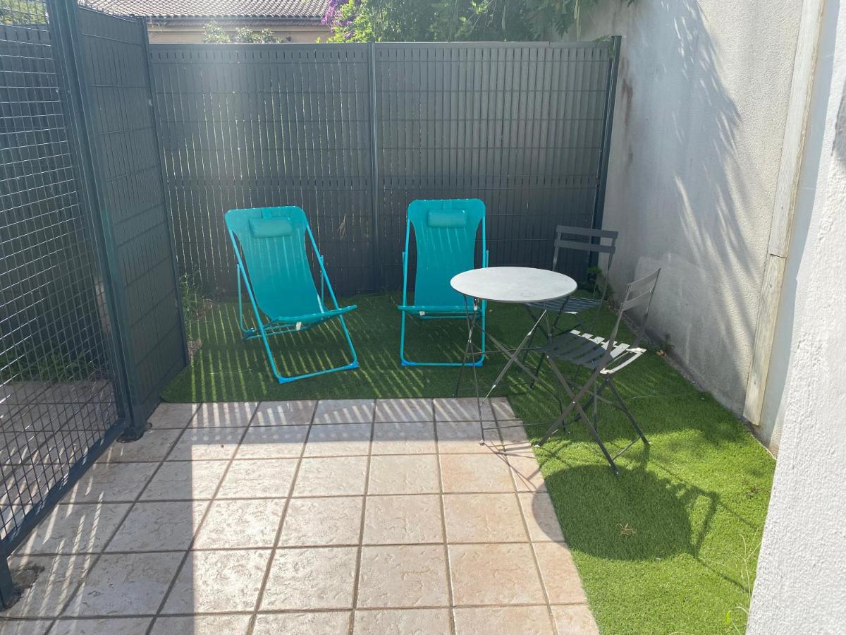 Studio cosy wifi terrasse CHU-Cite administrative-Primrose - Housity
