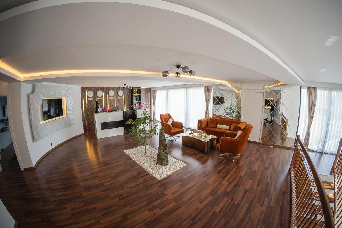 Hotel Panorama - Housity