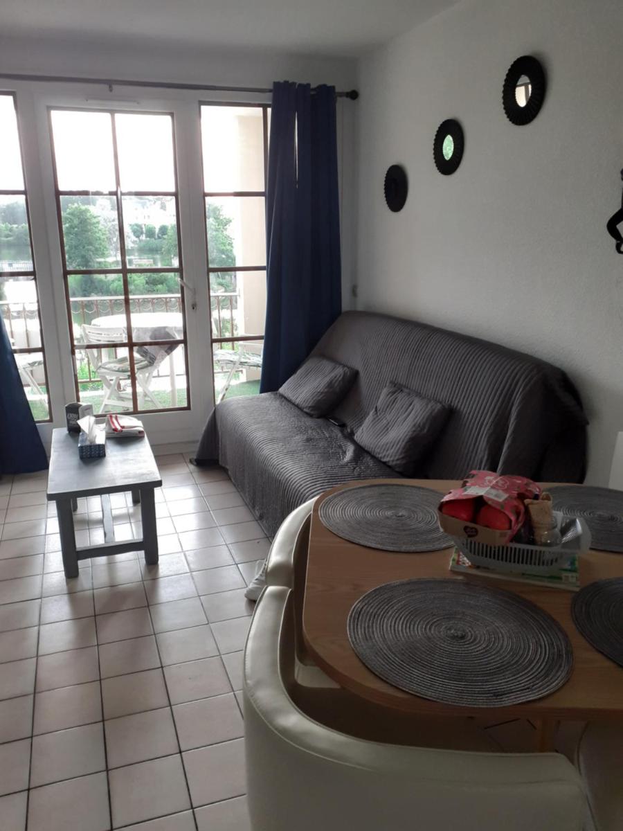 appartement vue sur le lac de bourgenay - Housity